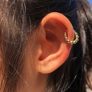 Ear Cuff Earrings Ball details